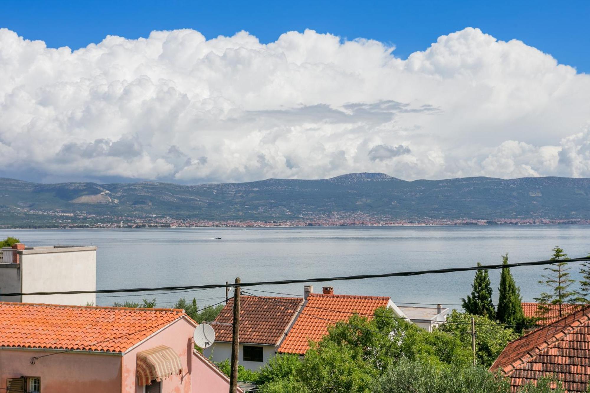 Apartments By The Sea Slatine, Ciovo - 6000 Extérieur photo